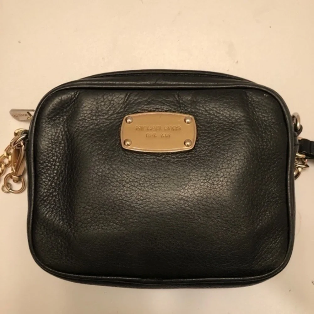 Michael kors mini black leather crossbody bag